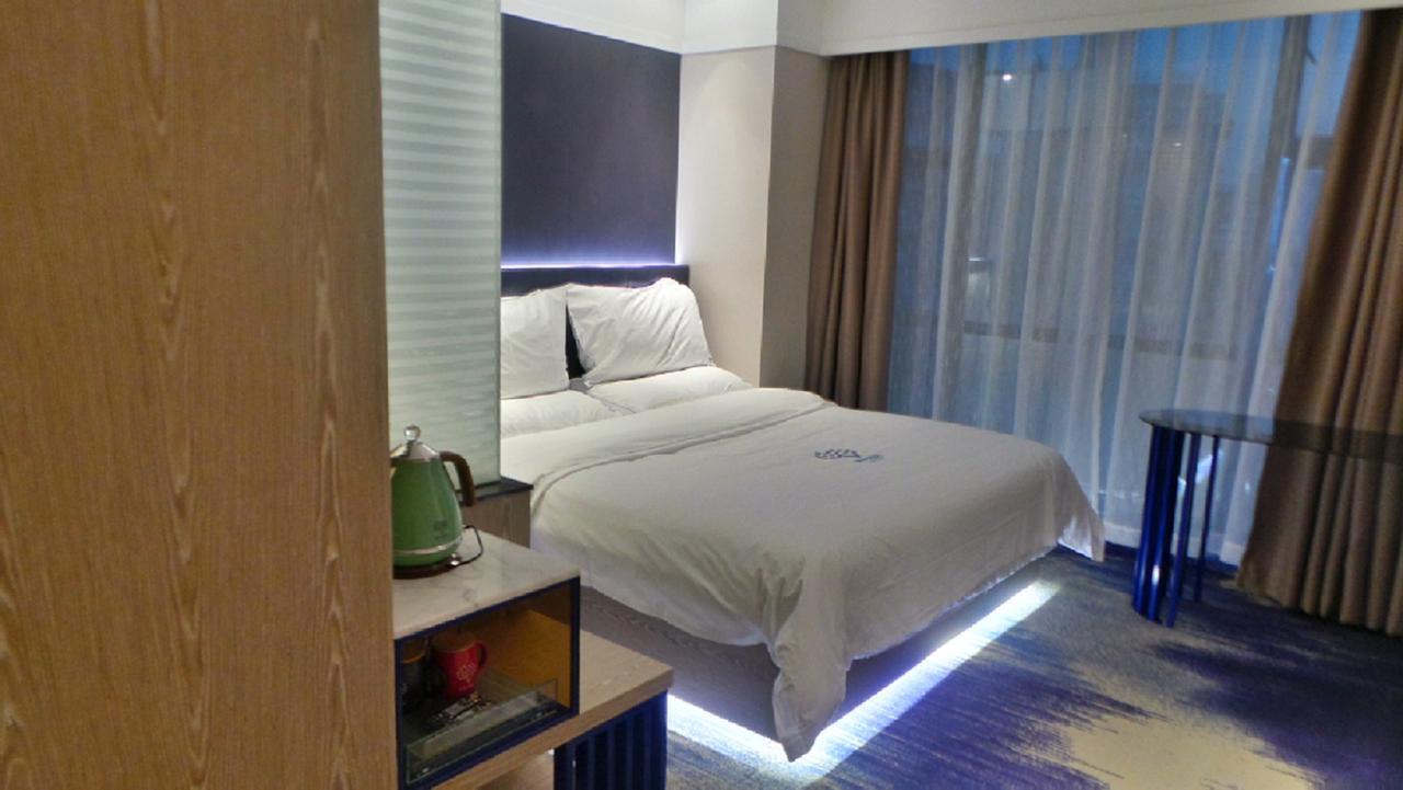 Lifu Hotel Wankel Jiang Tai Road Metro Station Branch 광저우 외부 사진