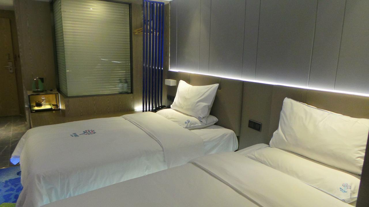 Lifu Hotel Wankel Jiang Tai Road Metro Station Branch 광저우 외부 사진